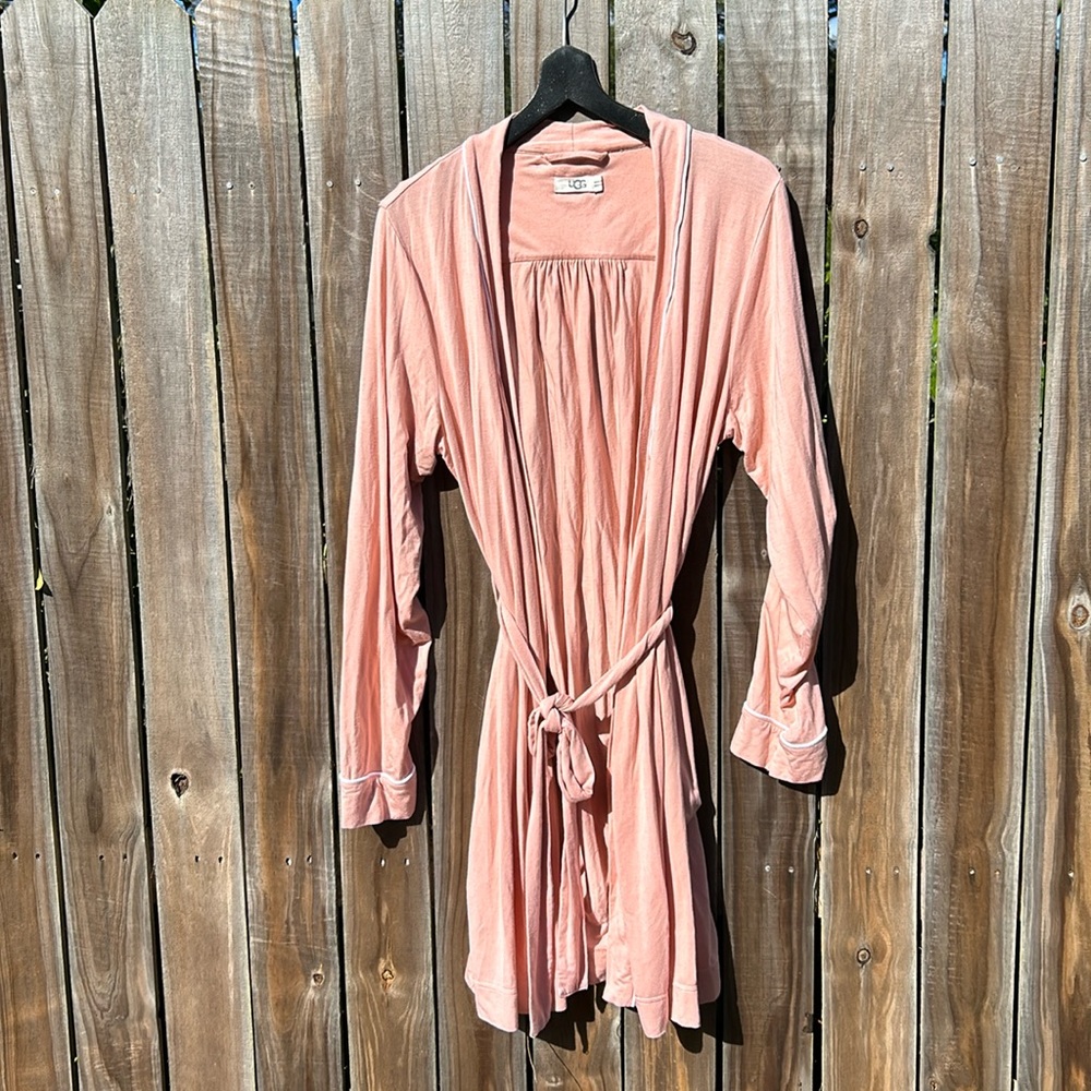 Ugg Robe - Picture 2 of 11